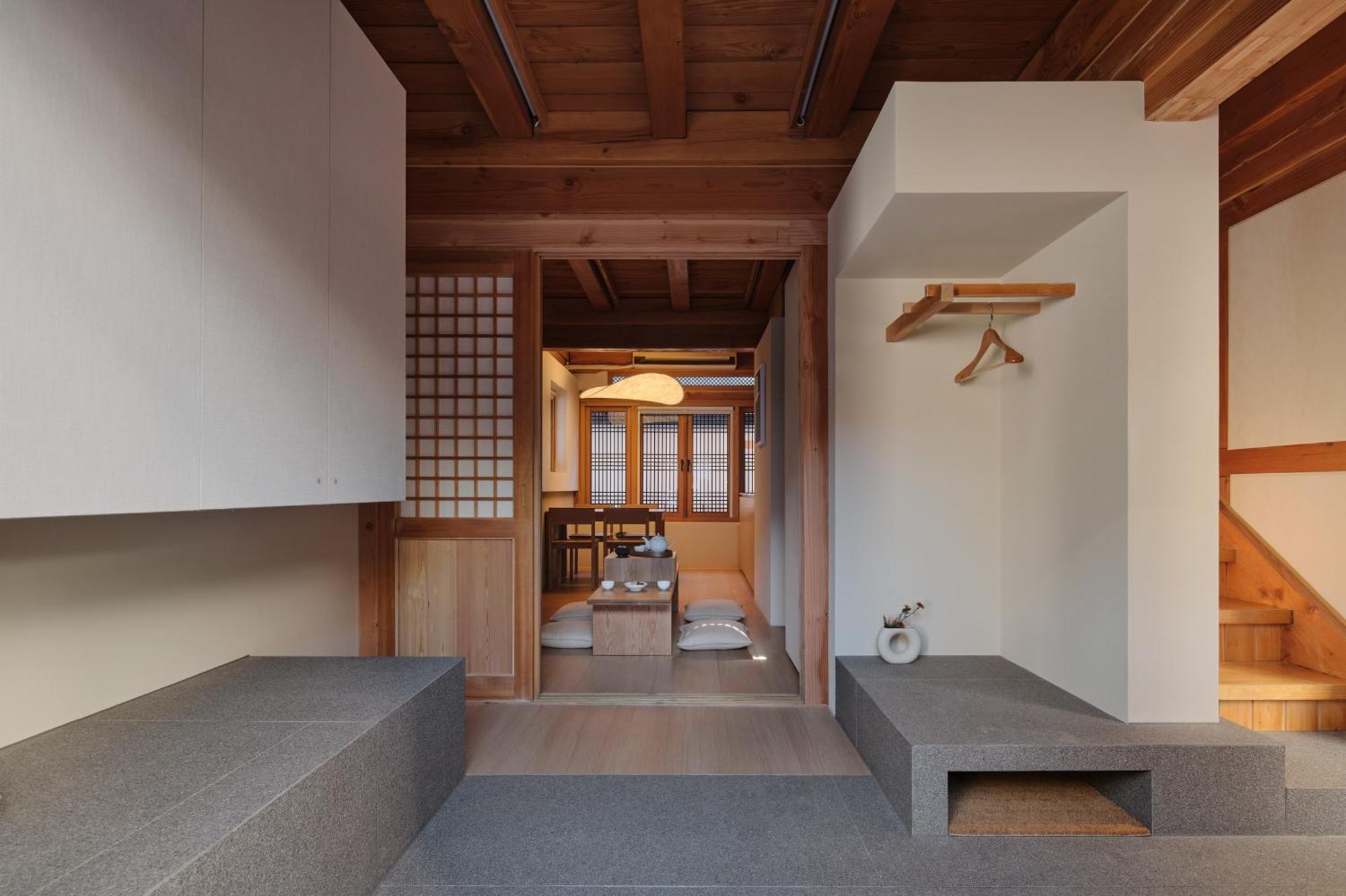 The Korean Traditional Hanok In Downtown Seoul For Convenient Public Transportation - Seoul Ari Eksteriør billede
