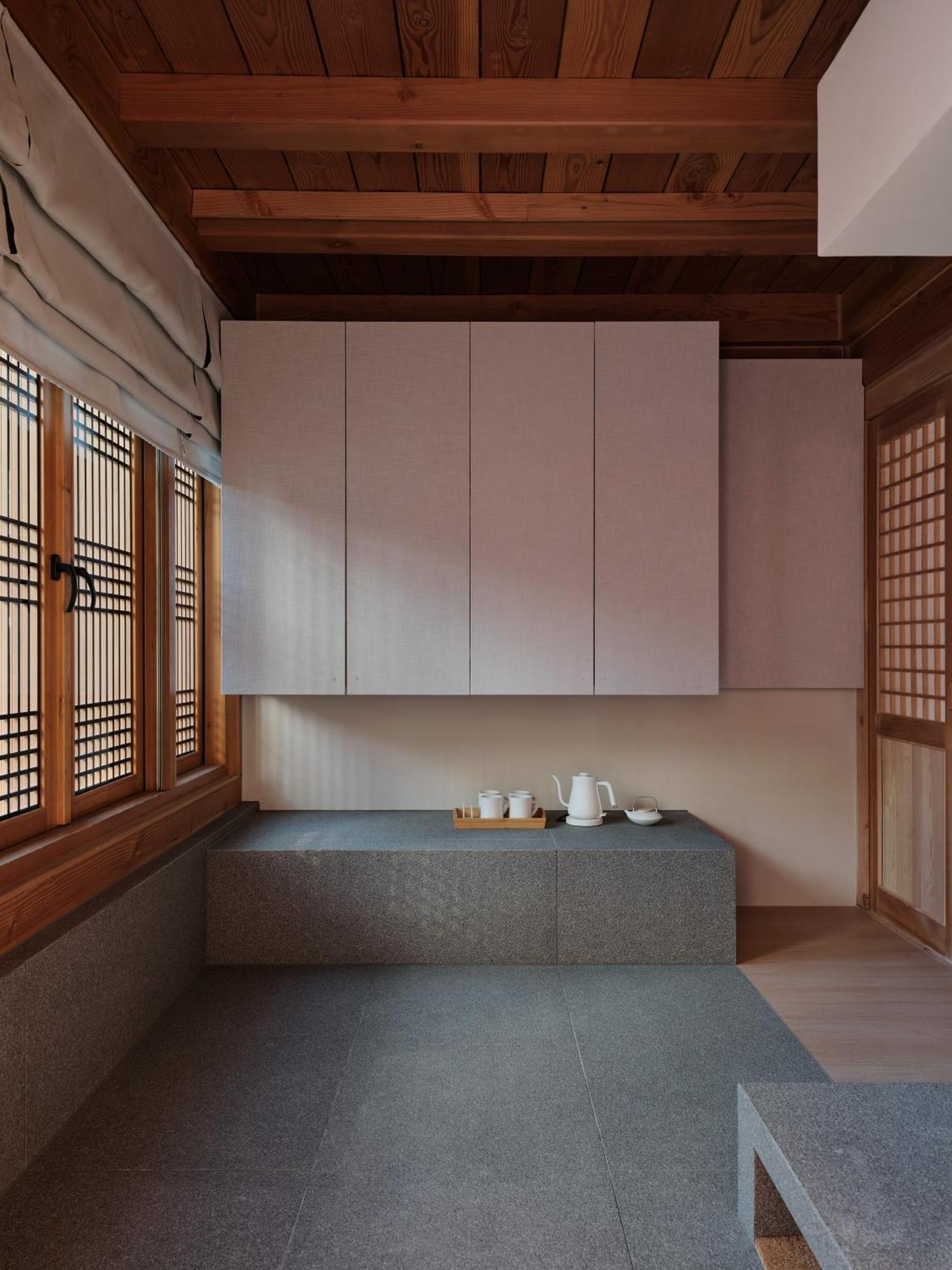 The Korean Traditional Hanok In Downtown Seoul For Convenient Public Transportation - Seoul Ari Eksteriør billede