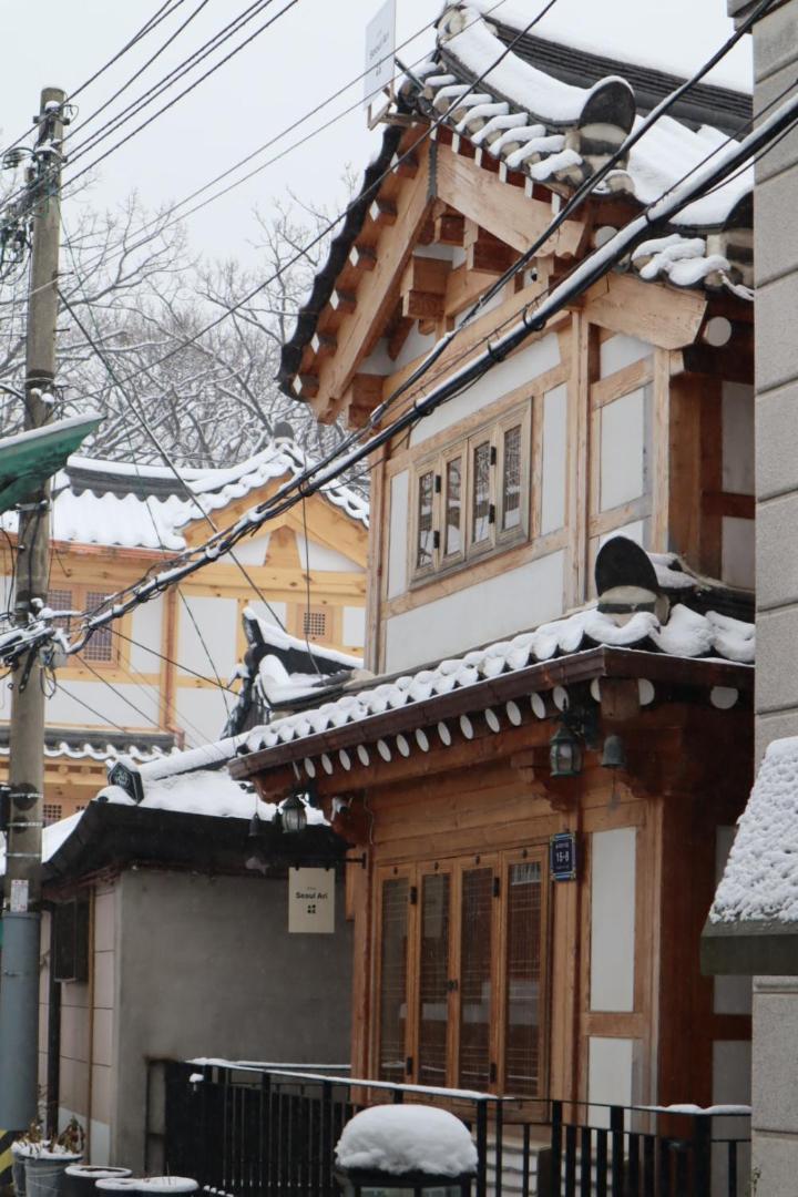 The Korean Traditional Hanok In Downtown Seoul For Convenient Public Transportation - Seoul Ari Eksteriør billede