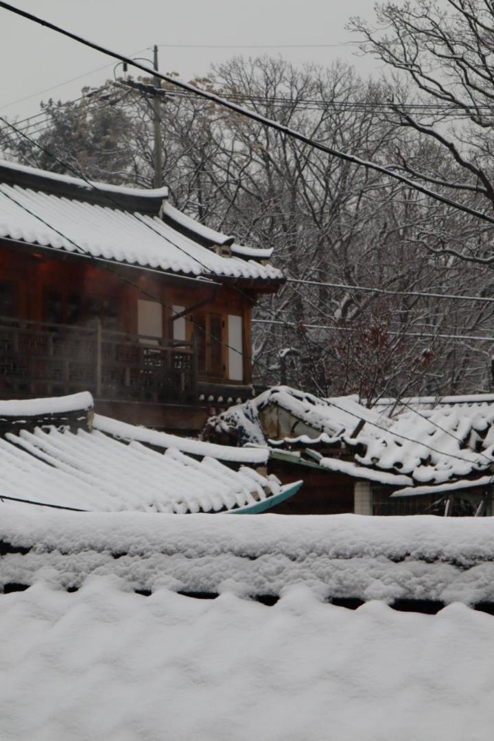 The Korean Traditional Hanok In Downtown Seoul For Convenient Public Transportation - Seoul Ari Eksteriør billede